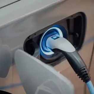 Borne de recharge électrique Avignon - IRVE entreprise